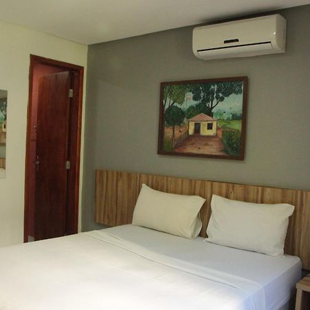 Cr Hotel Bueno - Antigo Hotel Serras De Goyaz Goiânia Esterno foto A room at the hotel