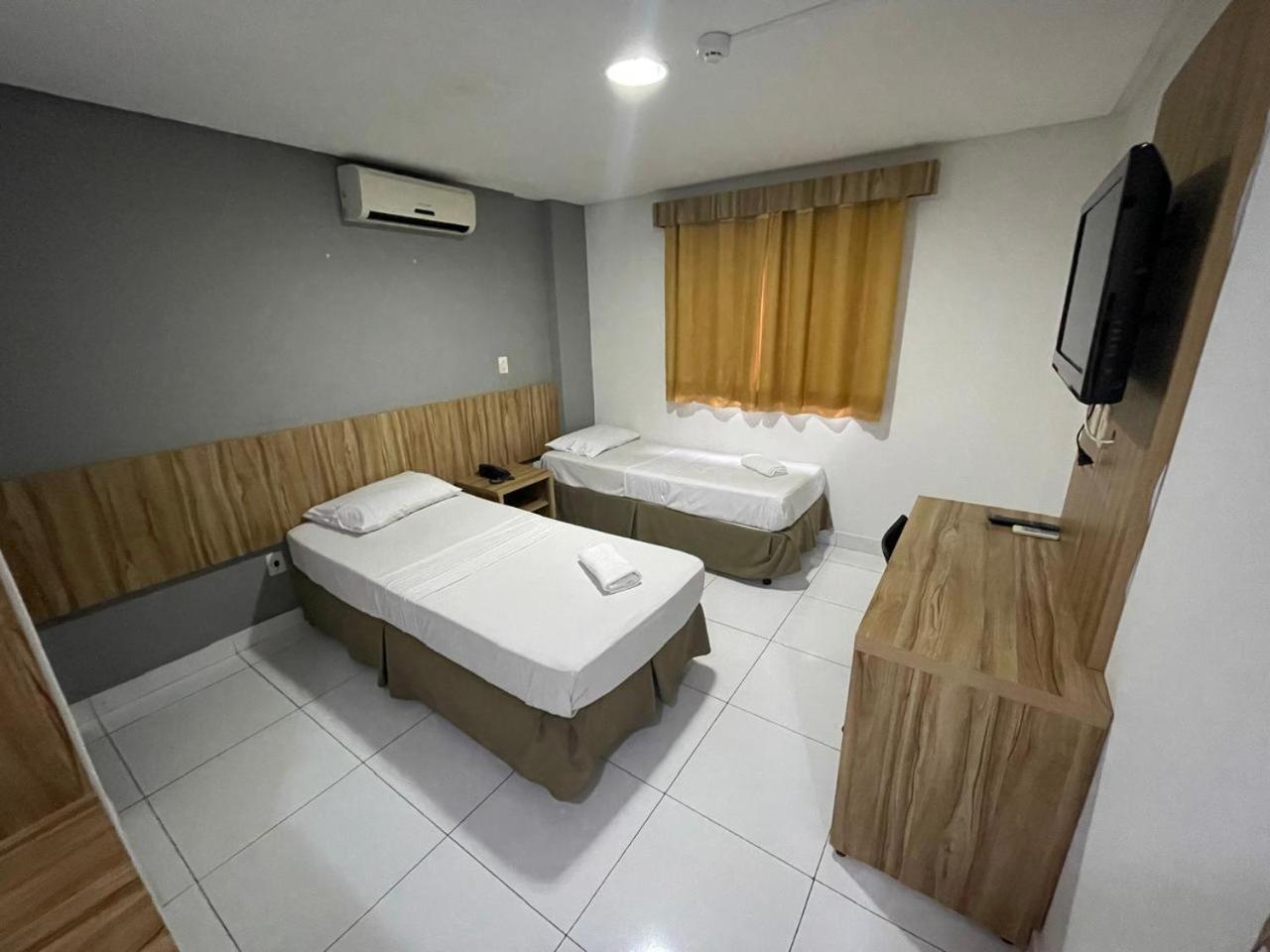 Cr Hotel Bueno - Antigo Hotel Serras De Goyaz Goiânia Esterno foto