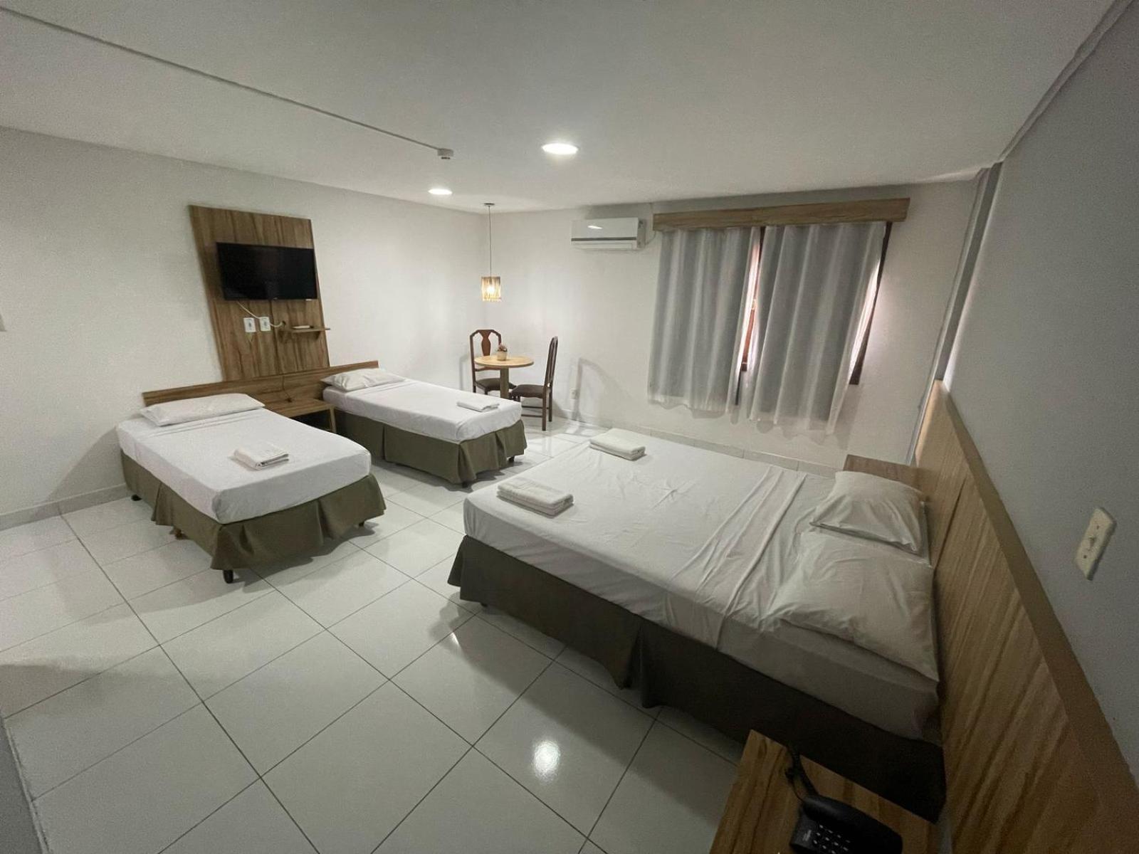 Cr Hotel Bueno - Antigo Hotel Serras De Goyaz Goiânia Esterno foto A room at the hotel