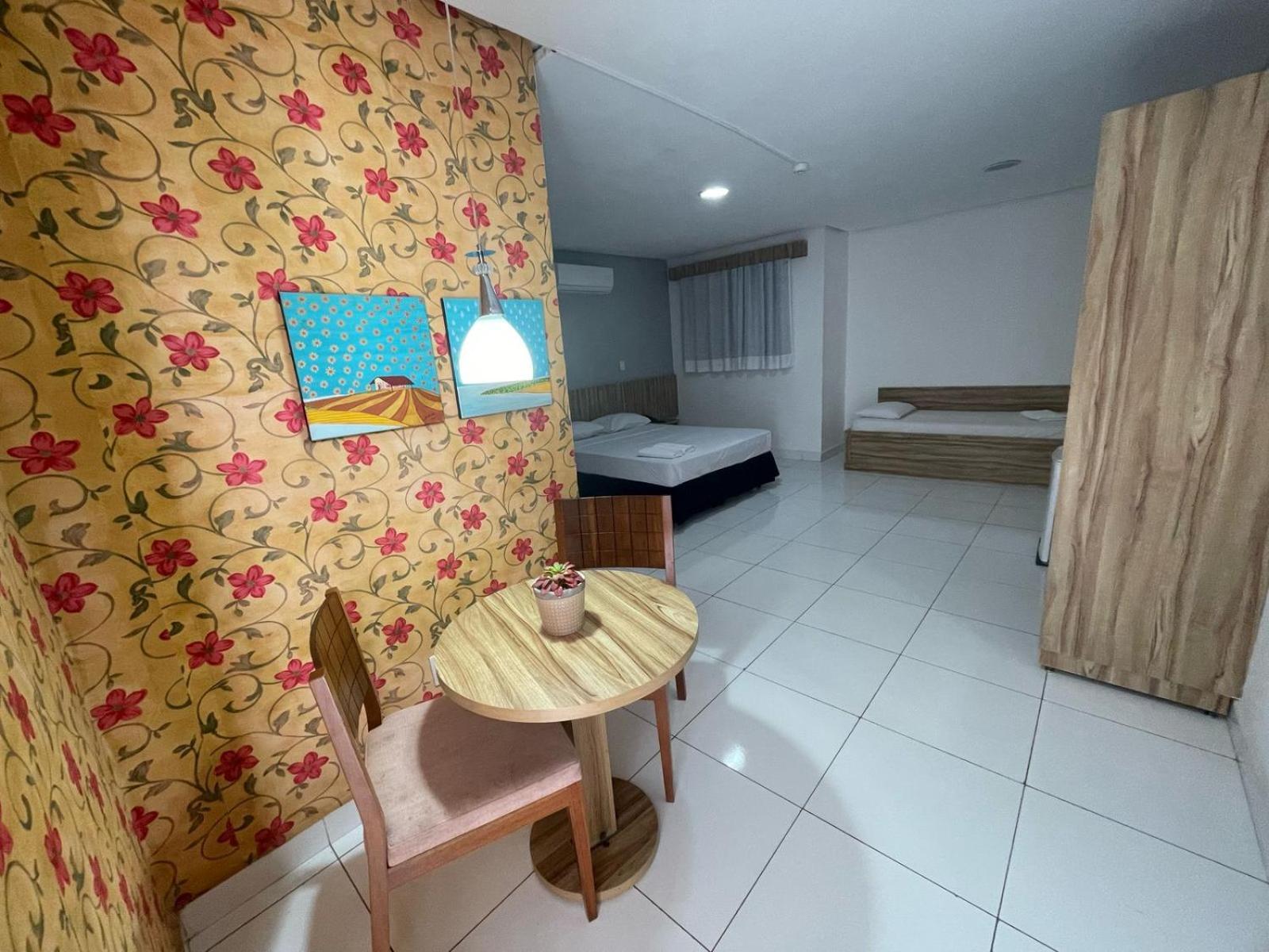 Cr Hotel Bueno - Antigo Hotel Serras De Goyaz Goiânia Esterno foto A room at the hotel