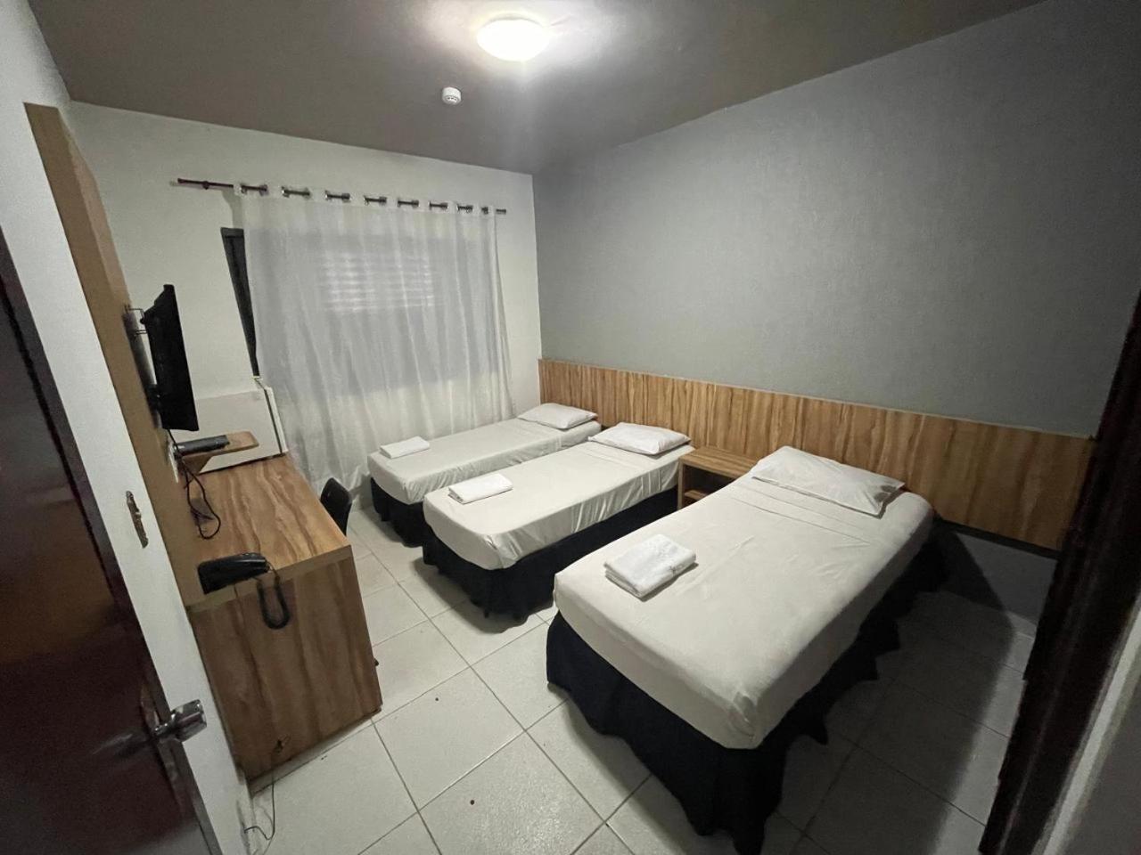 Cr Hotel Bueno - Antigo Hotel Serras De Goyaz Goiânia Esterno foto A room at the hotel